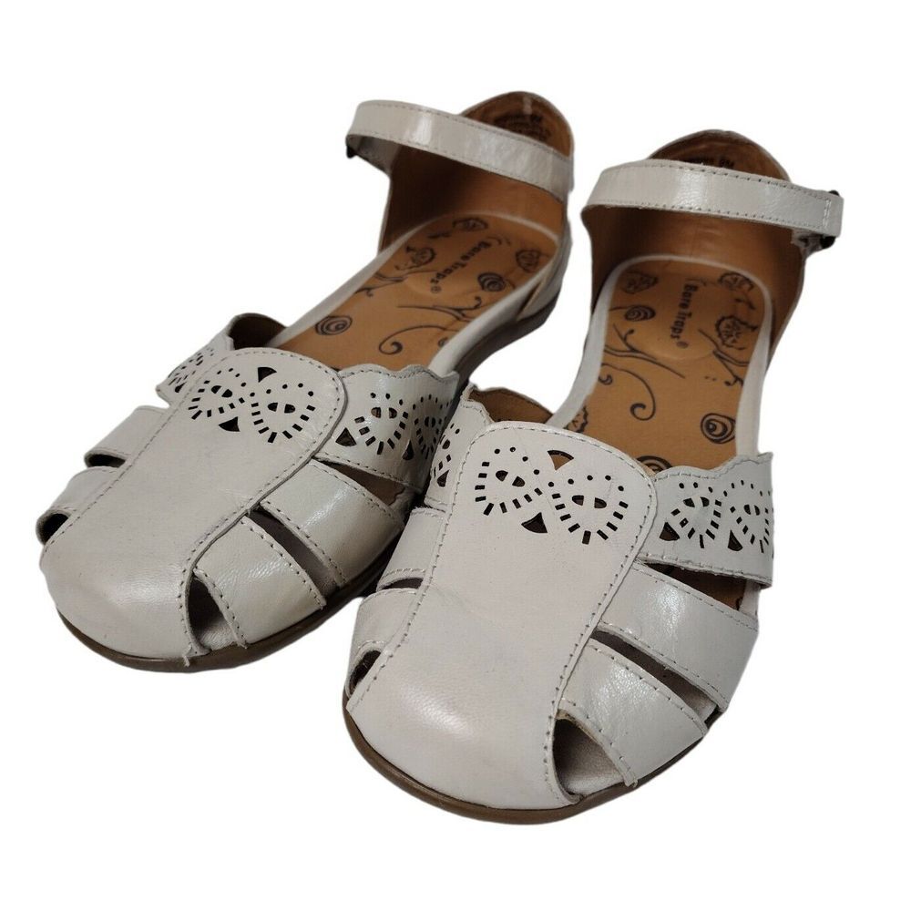 BEAR TRAPS SANDALS FLAT SHOES SIZE 9 M RIGGINS BONE HOOK AND LOOP CLOSURE EUC